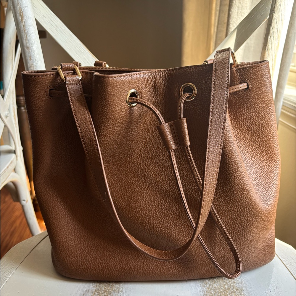 Quince Italian Leather Three Compartment Bucket Bag